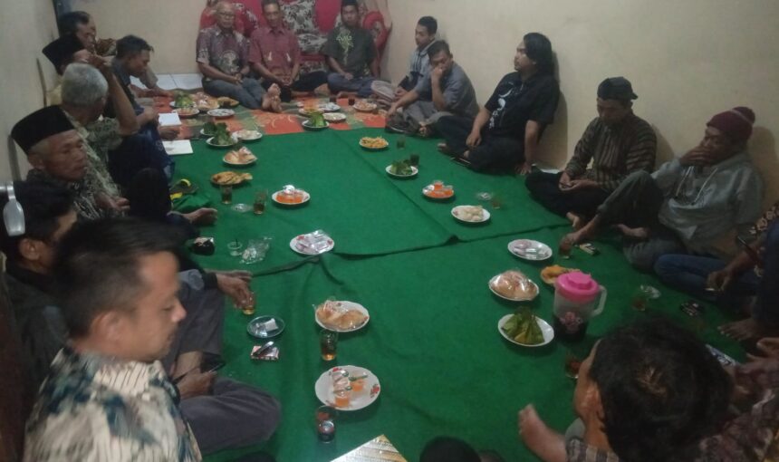 Rapat RT 02: Semangat Warga dan Panitia Merti Dusun Menuju Persiapan Matang
