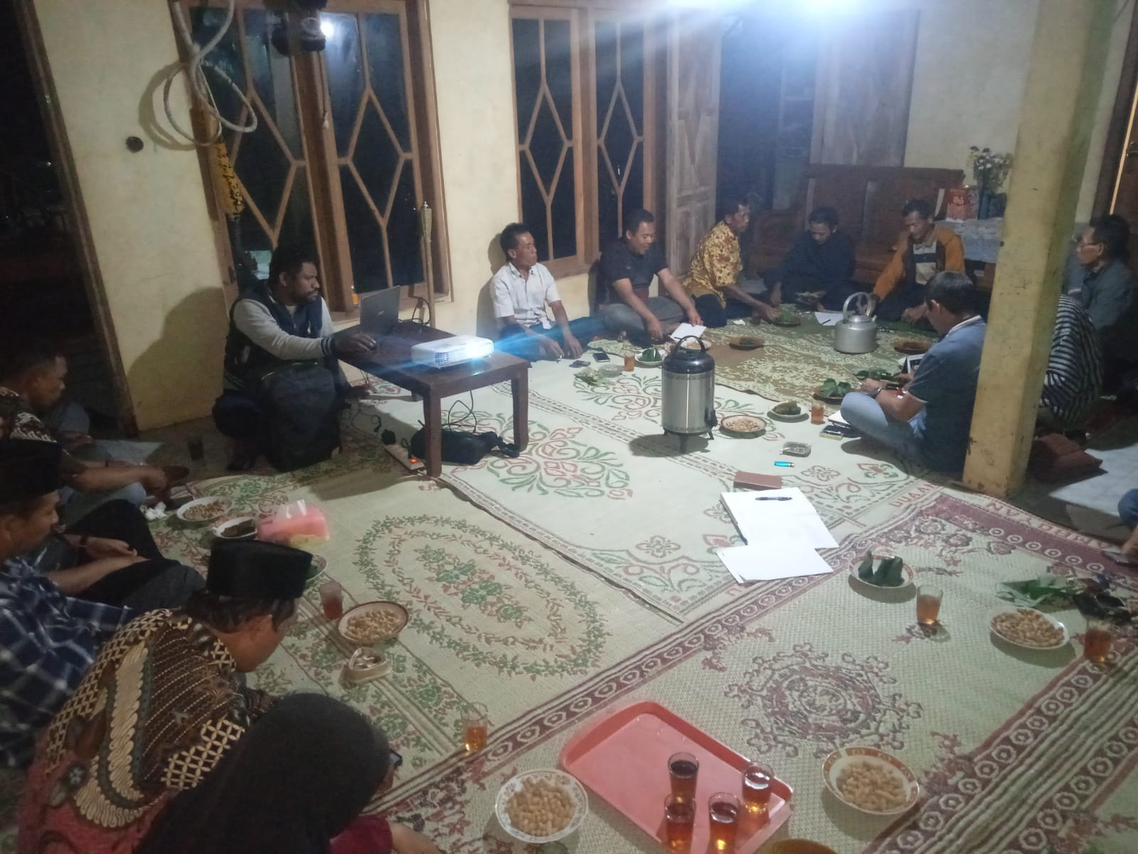 Rapat Ketiga Merti Dusun Sombron: Menyatukan Langkah Menjaga Warisan ...