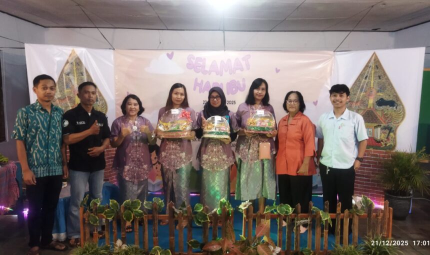 Dari Tumpeng, Tumbuh Kekuatan Ibu-Ibu Dusun Sombron